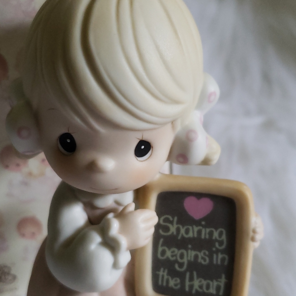 Precious moments - Picture 3 of 4